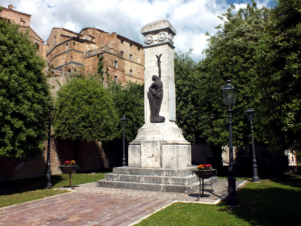 Monumento-ai-caduti-del-19.jpg